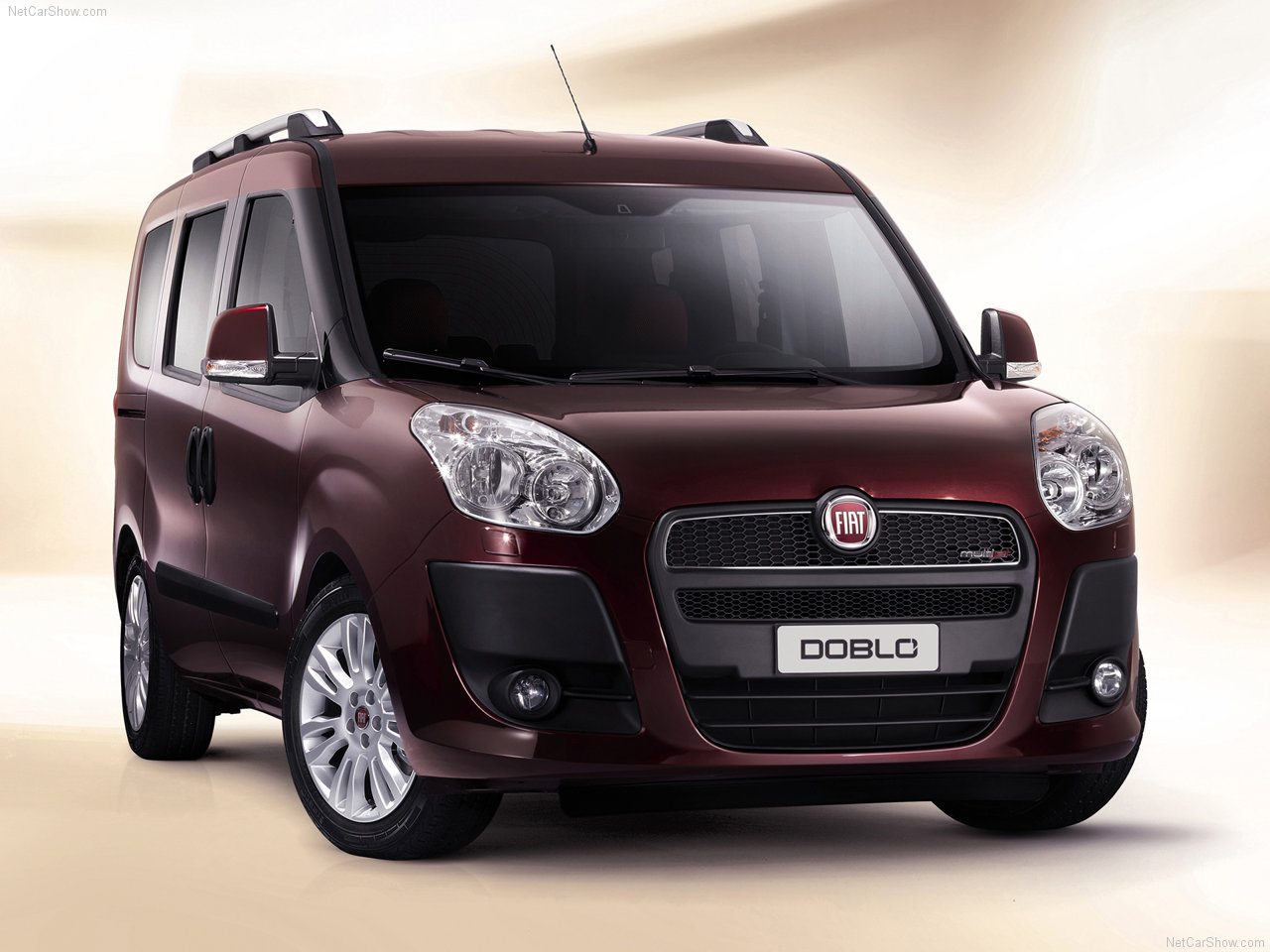 Fiat Doblo 10- Ön Cam 4600 TL Montaj Dahil İstanbul