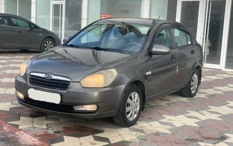 Hyundai Accent Era Ön Cam 4700 TL Montaj Dahil İstanbul