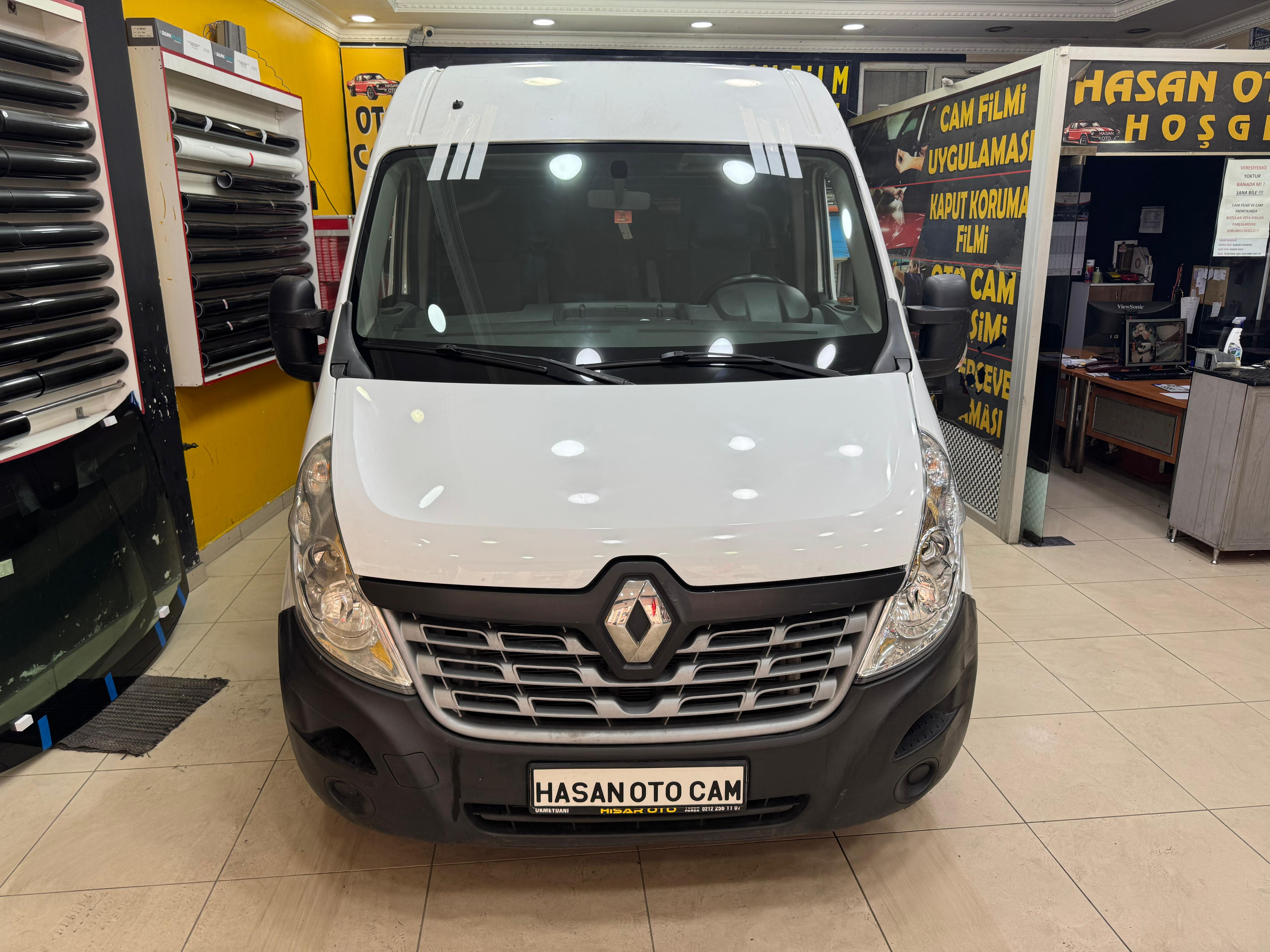 RENAULT MASTER ÖN CAM 9000 TL MONTAJ DAHİL İSTANBUL