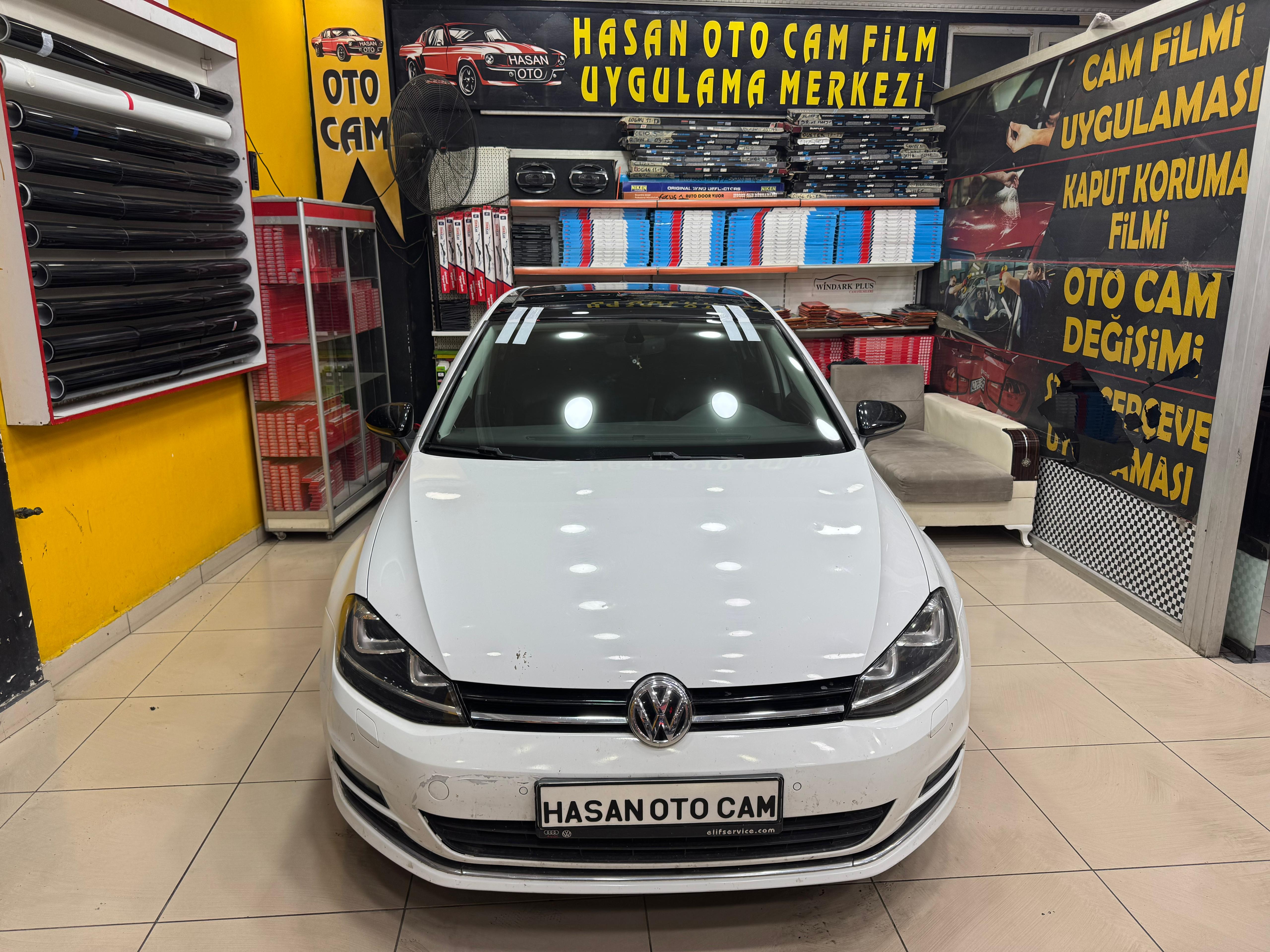 VOLKSWAGEN GOLF 7 ÖN CAM 6700 TL MONTAJ DAHİL İSTANBUL